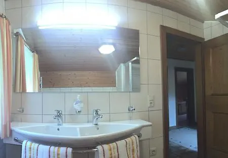 Marita 皮茨河谷圣莱昂哈德